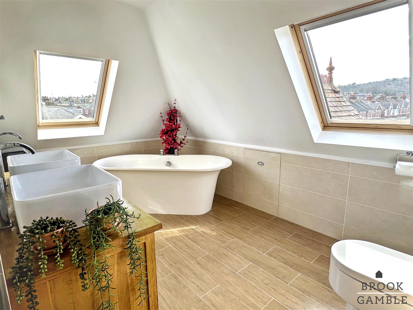 4 Bedroom House. Milton Road in Eastbourne,  26
